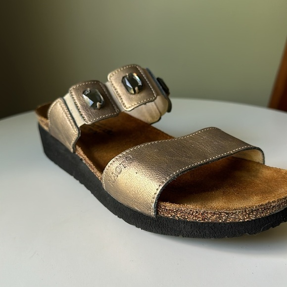 Naot Rhinestone Jewel Bejeweled Bronze Leather Strappy Cork Comfort Sandal - Picture 1 of 17
